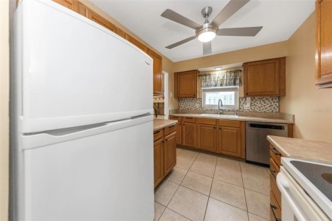 Villa ou maison à vendre à Pinellas Park, Floride: 3 chambres, 95.6 m2 № 2218817 - photo 17