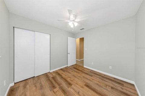 Villa ou maison à vendre à Pinellas Park, Floride: 3 chambres, 95.6 m2 № 2218817 - photo 23