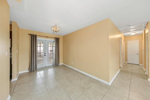 Villa ou maison à vendre à Pinellas Park, Floride: 3 chambres, 95.6 m2 № 2218817 - photo 12