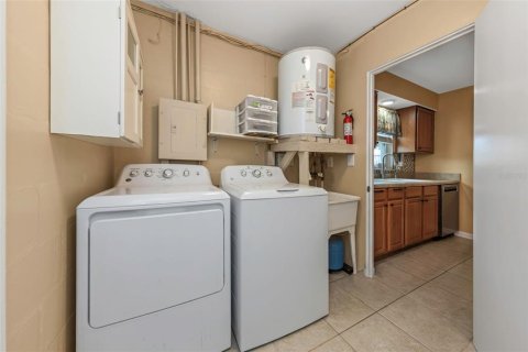 Villa ou maison à vendre à Pinellas Park, Floride: 3 chambres, 95.6 m2 № 2218817 - photo 21