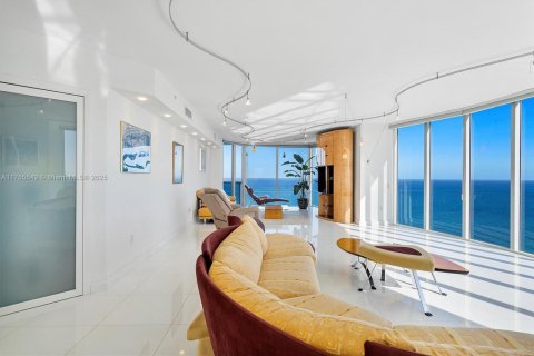 Condominio en venta en Sunny Isles Beach, Florida, 3 dormitorios, 194.17 m2 № 1959513 - foto 6