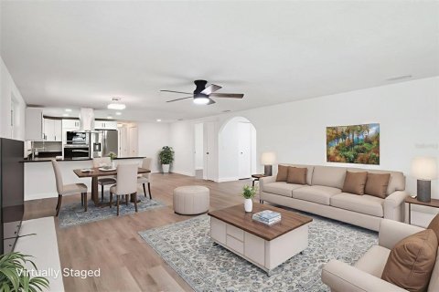 House in Apollo Beach, Florida 3 bedrooms, 134.89 sq.m. № 1856255 - photo 3