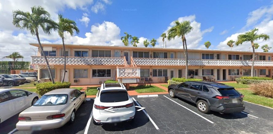 Condominio en Hallandale Beach, Florida, 1 dormitorio  № 2032480