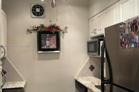 Condominio en venta en Hallandale Beach, Florida, 1 dormitorio, 58.06 m2 № 2032480 - foto 15