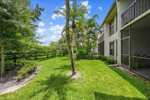 Copropriété à vendre à Wellington, Floride: 2 chambres, 137.96 m2 № 1011624 - photo 1
