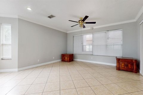House in Casselberry, Florida 4 bedrooms, 257.62 sq.m. № 1391388 - photo 19