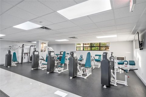 Condominio en venta en Hallandale Beach, Florida, 1 dormitorio, 85.01 m2 № 1855275 - foto 29