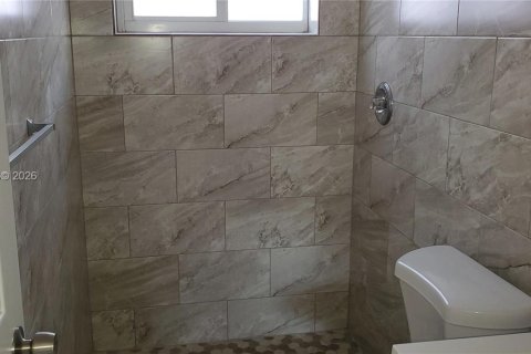 Снять в аренду виллу или дом в Холливуд, Флорида 1 спальня, № 2066302 - фото 2