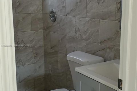 Дом в Холливуд, Флорида 1 спальня № 2066302