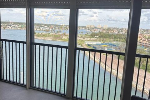 Condominio en venta en Treasure Island, Florida, 1 dormitorio, 80.36 m2 № 1820634 - foto 10