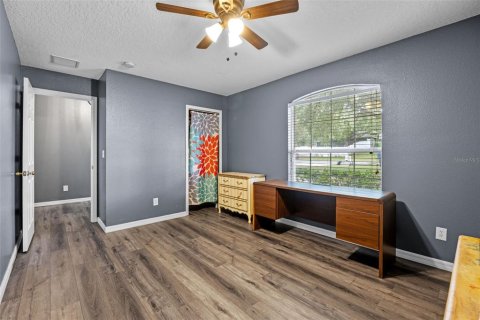 Casa en venta en Leesburg, Florida, 4 dormitorios, 169.08 m2 № 1905938 - foto 24