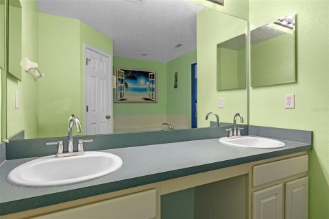Casa en venta en Leesburg, Florida, 4 dormitorios, 169.08 m2 № 1905938 - foto 17