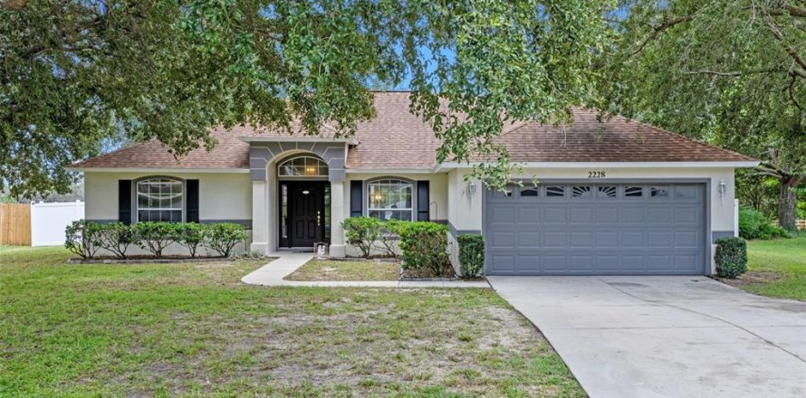 Casa en Leesburg, Florida 4 dormitorios, 169.08 m2 № 1905938