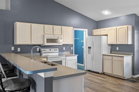 Casa en venta en Leesburg, Florida, 4 dormitorios, 169.08 m2 № 1905938 - foto 8