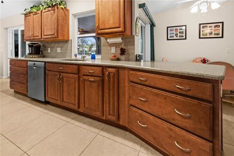 Casa en venta en Port Charlotte, Florida, 3 dormitorios, 181.72 m2 № 1717606 - foto 14