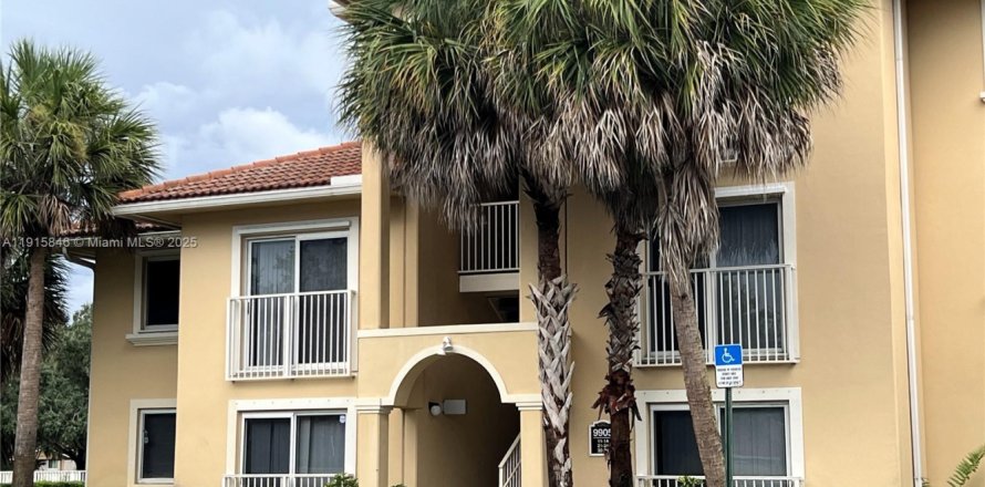 Condo à Tamarac, Floride, 2 chambres № 1970692