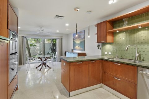 Adosado en alquiler en Hillsboro Beach, Florida, 3 dormitorios, 263.84 m2 № 2290339 - foto 22