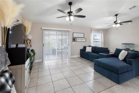 Villa ou maison à vendre à Winter Haven, Floride: 3 chambres, 123.47 m2 № 1911250 - photo 4
