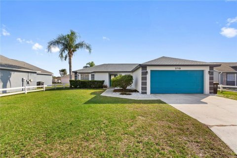 Villa ou maison à vendre à Winter Haven, Floride: 3 chambres, 123.47 m2 № 1911250 - photo 1