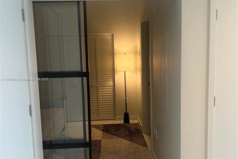 Copropriété à louer à Miami, Floride: 1 chambre, 110.09 m2 № 1871899 - photo 10