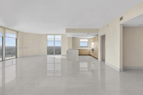Copropriété à louer à North Miami Beach, Floride: 2 chambres, 185.71 m2 № 2043031 - photo 14
