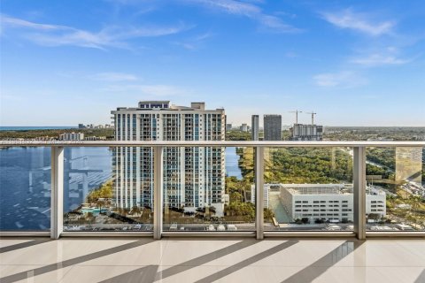 Copropriété à louer à North Miami Beach, Floride: 2 chambres, 185.71 m2 № 2043031 - photo 29