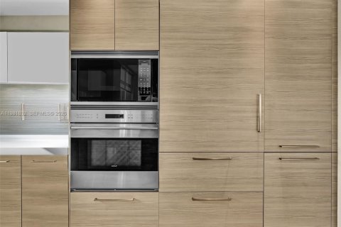 Copropriété à louer à North Miami Beach, Floride: 2 chambres, 185.71 m2 № 2043031 - photo 25