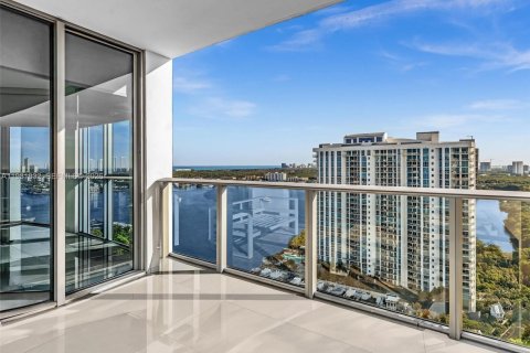 Copropriété à louer à North Miami Beach, Floride: 2 chambres, 185.71 m2 № 2043031 - photo 30