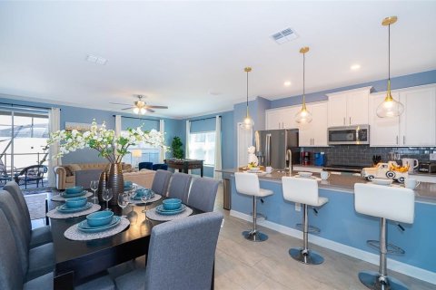 Touwnhouse à vendre à Kissimmee, Floride: 5 chambres, 201.41 m2 № 1870941 - photo 7