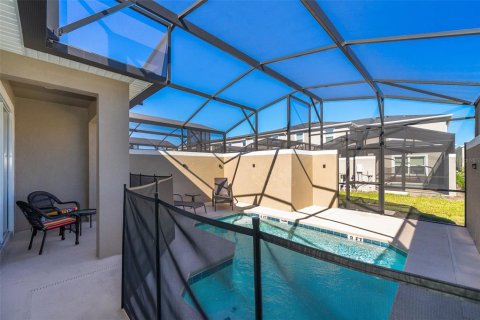 Touwnhouse à vendre à Kissimmee, Floride: 5 chambres, 201.41 m2 № 1870941 - photo 30