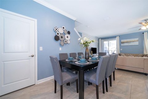 Touwnhouse à vendre à Kissimmee, Floride: 5 chambres, 201.41 m2 № 1870941 - photo 9