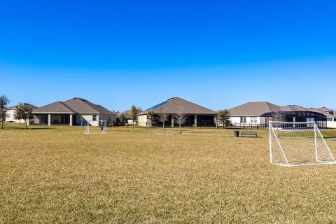 Villa ou maison à louer à Haines City, Floride: 4 chambres, 176.51 m2 № 2119274 - photo 4