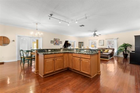 Casa en venta en Brooksville, Florida, 5 dormitorios, 326.37 m2 № 1591249 - foto 16