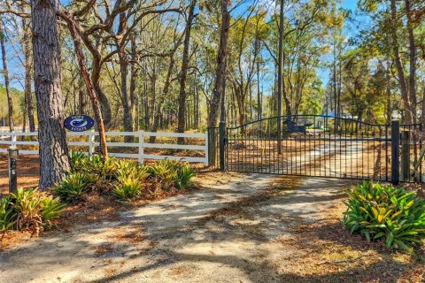 Casa en venta en Brooksville, Florida, 5 dormitorios, 326.37 m2 № 1591249 - foto 4