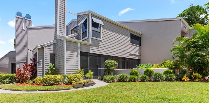 Condo in Seminole, Florida, 2 bedrooms № 2310246