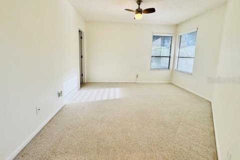 Condo in Seminole, Florida, 2 bedrooms № 2310246 - photo 20