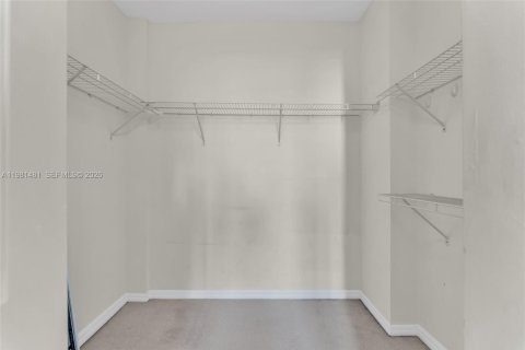 Купить кондоминиум в Форт-Лодердейл, Флорида 2 спальни, 116.59м2, № 2043369 - фото 20