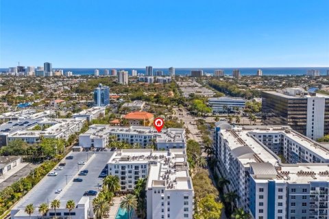 Купить кондоминиум в Форт-Лодердейл, Флорида 2 спальни, 116.59м2, № 2043369 - фото 7