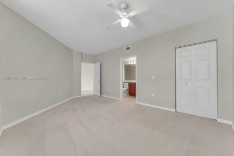 Купить кондоминиум в Форт-Лодердейл, Флорида 2 спальни, 116.59м2, № 2043369 - фото 23