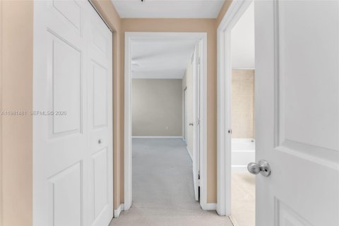 Купить кондоминиум в Форт-Лодердейл, Флорида 2 спальни, 116.59м2, № 2043369 - фото 15