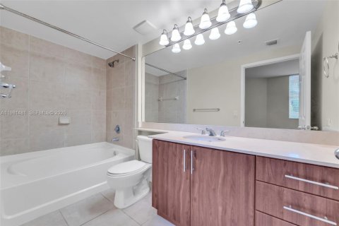 Купить кондоминиум в Форт-Лодердейл, Флорида 2 спальни, 116.59м2, № 2043369 - фото 25