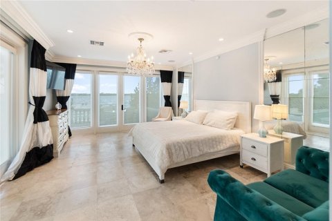 House in Sarasota, Florida 3 bedrooms, 309.18 sq.m. № 1413103 - photo 27