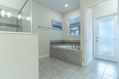 Villa ou maison à vendre à Davenport, Floride: 9 chambres, 363.15 m2 № 2302245 - photo 13