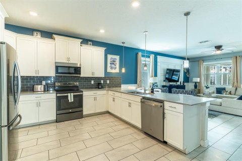 Villa ou maison à vendre à Davenport, Floride: 9 chambres, 363.15 m2 № 2302245 - photo 7