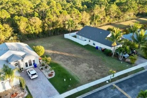 Terreno en venta en Vero Beach, Florida № 2080518 - foto 3