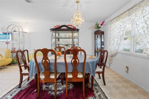 Villa ou maison à vendre à Ocala, Floride: 4 chambres, 223.99 m2 № 1815948 - photo 15