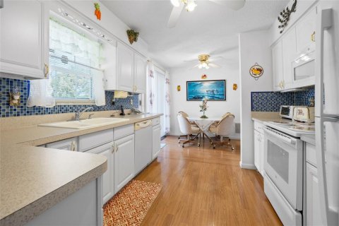 Villa ou maison à vendre à Ocala, Floride: 4 chambres, 223.99 m2 № 1815948 - photo 14