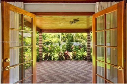 Снять в аренду виллу или дом в Майами-Бич, Флорида 4 спальни, 233.84м2, № 2034258 - фото 12