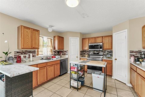 Casa en venta en Davenport, Florida, 4 dormitorios, 259.38 m2 № 1687594 - foto 8