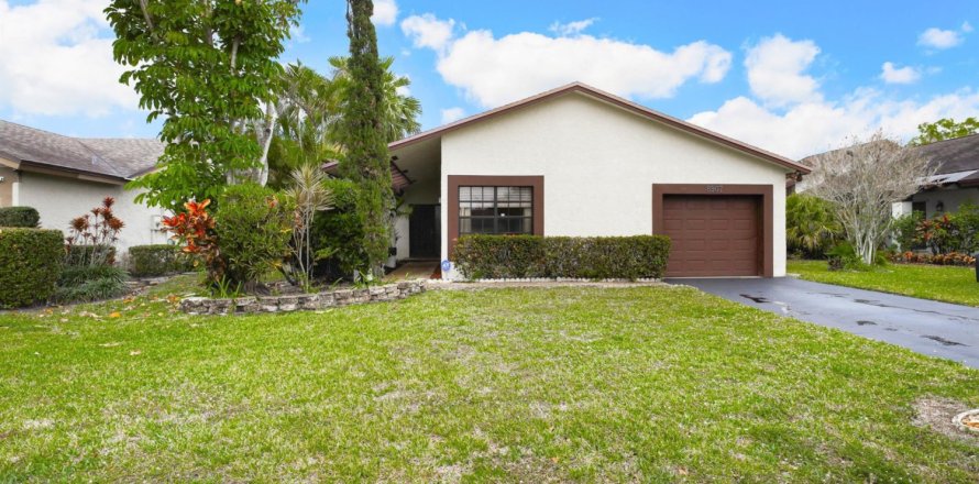 Villa ou maison à Boca Raton, Floride 3 chambres, 143.53 m2 № 1051406